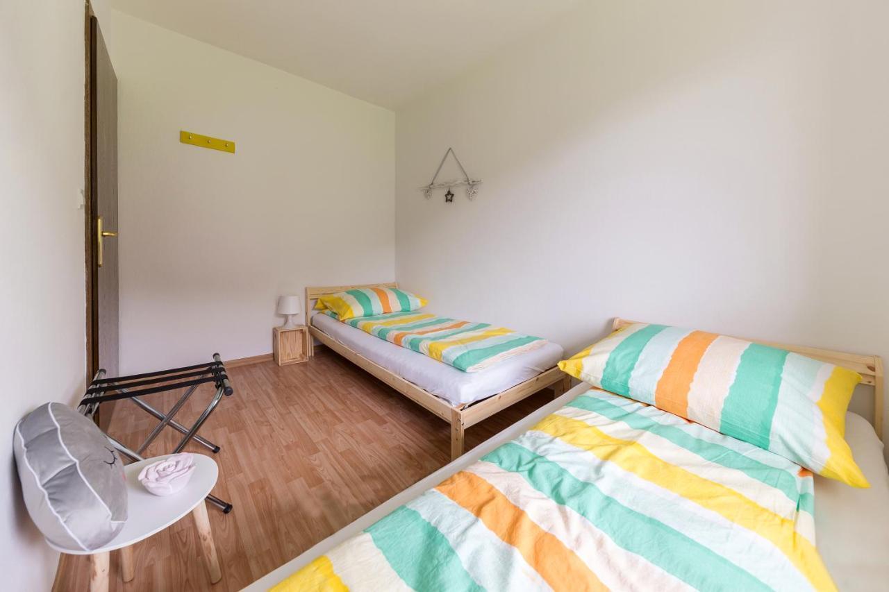 Apartment Valy - Free Bikes, Relaxing Terrace & Near Bled Kültér fotó