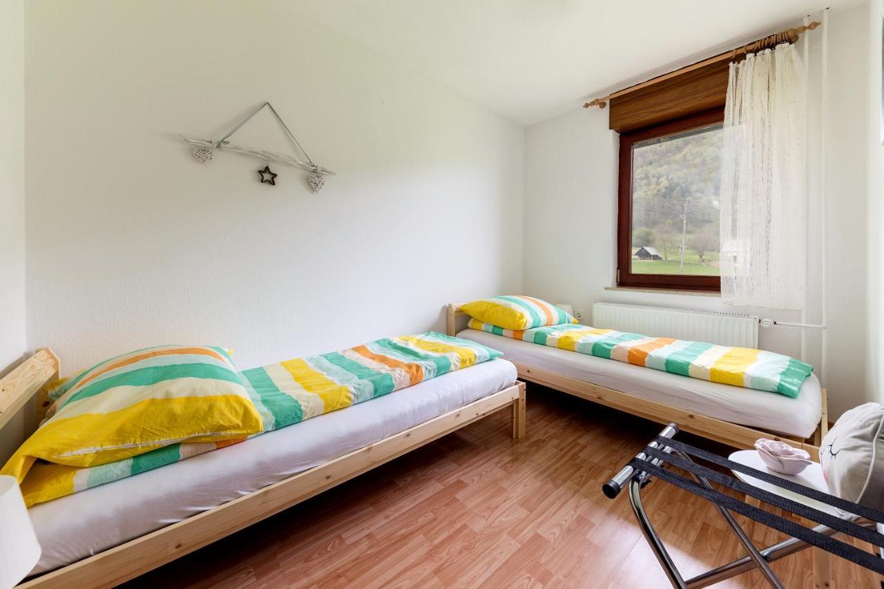 Apartment Valy - Free Bikes, Relaxing Terrace & Near Bled Kültér fotó