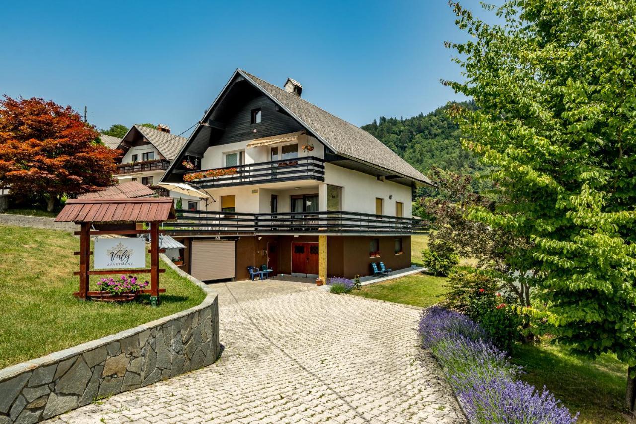 Apartment Valy - Free Bikes, Relaxing Terrace & Near Bled Kültér fotó